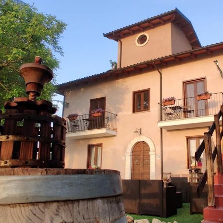 "Il Casaletto" Agriturismo Moderno, Vista Panoramica E Cibo Spettacolare- Scurcola Marsicanaヴィラ エクステリア 写真