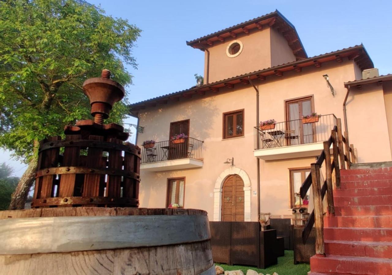 "Il Casaletto" Agriturismo Moderno, Vista Panoramica E Cibo Spettacolare- Scurcola Marsicanaヴィラ エクステリア 写真