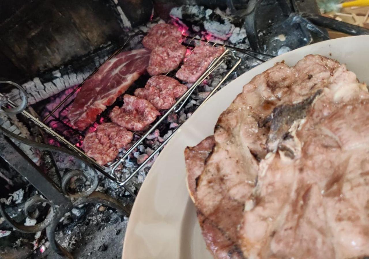 "Il Casaletto" Agriturismo Moderno, Vista Panoramica E Cibo Spettacolare- Scurcola Marsicanaヴィラ エクステリア 写真