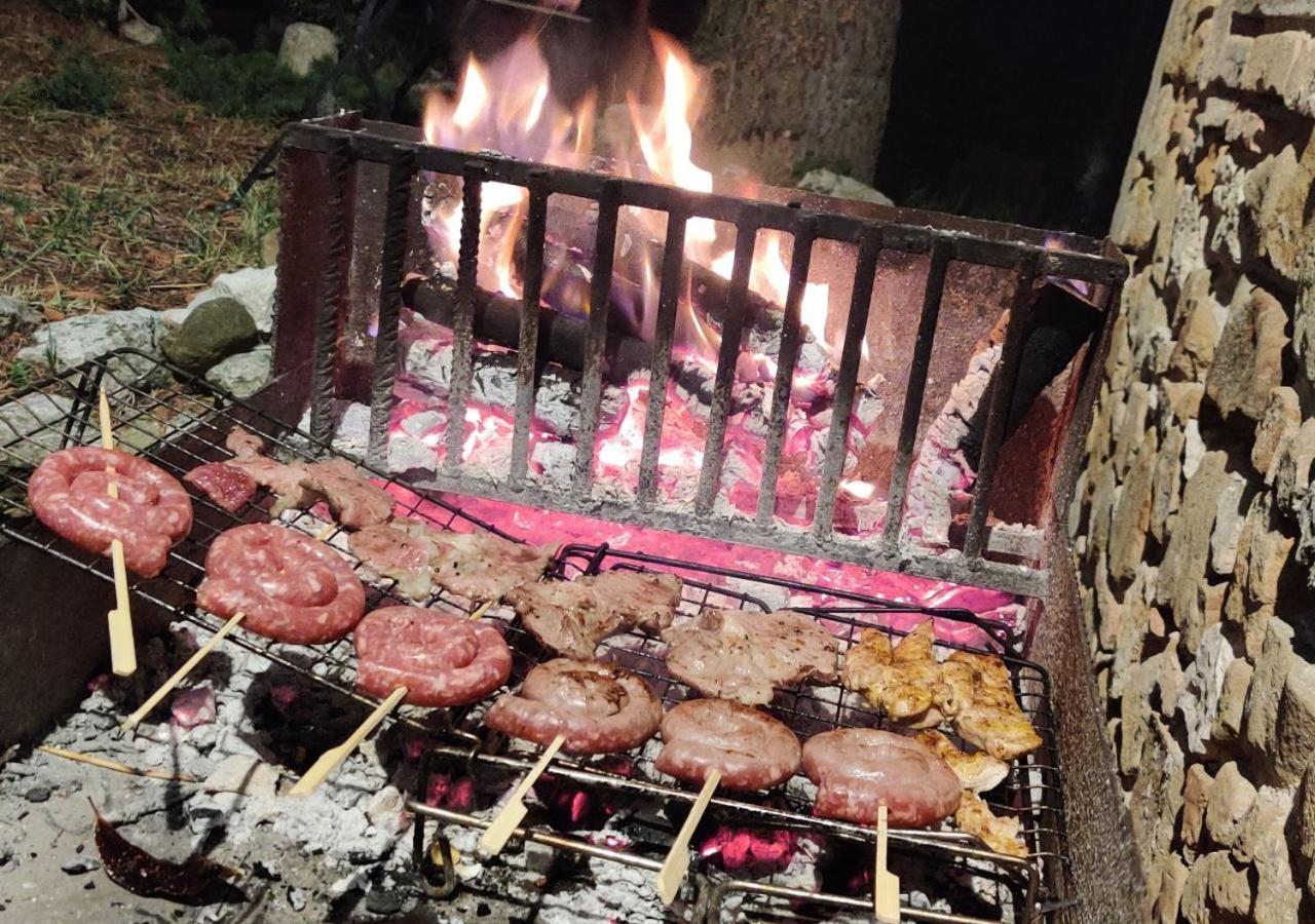 "Il Casaletto" Agriturismo Moderno, Vista Panoramica E Cibo Spettacolare- Scurcola Marsicanaヴィラ エクステリア 写真